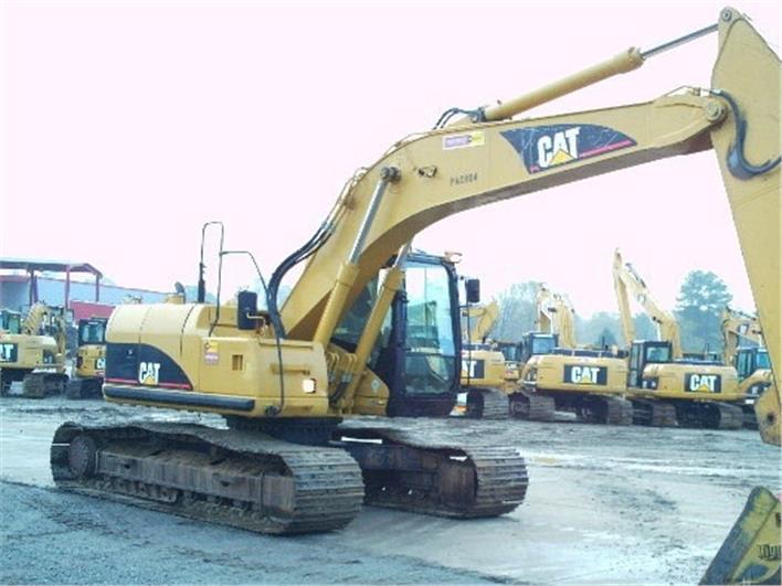 Excavadoras  Caterpillar 320 CL (Quito)