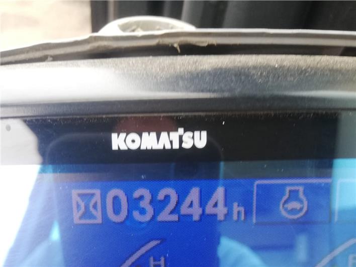 Excavadoras Komatsu Komatsu PC 200-8 (Machala)