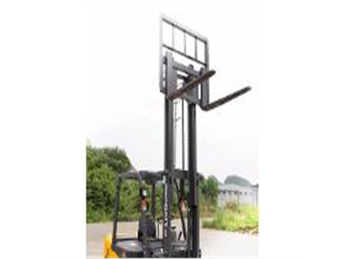 Montacargas TCM FD30T3 (3 toneladas) (Guayaquil)