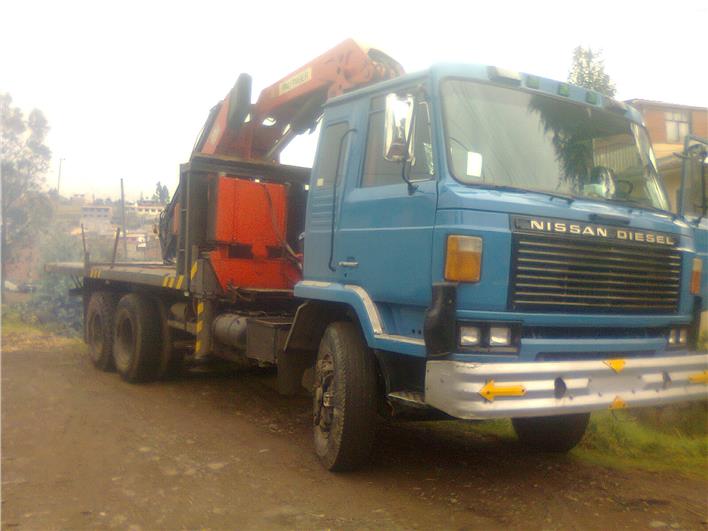 Grúas Móviles Nissan 10 toneladas (Cuenca)
