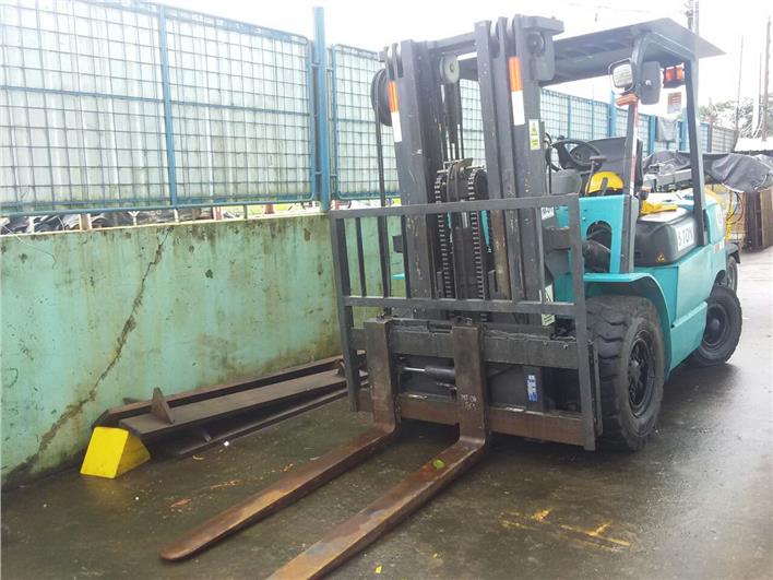 Montacargas Mitsubishi BAOLI 5 TON (Coca)