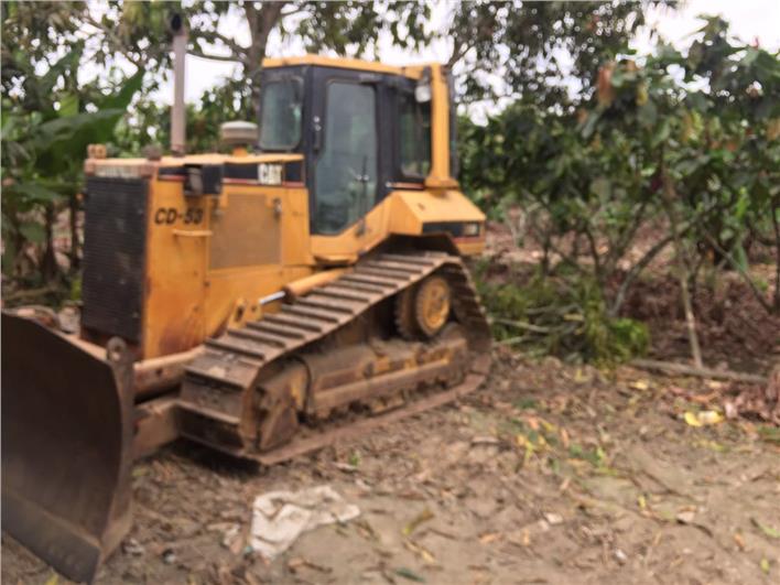 Tractores de Oruga Caterpillar D5M (La Troncal)