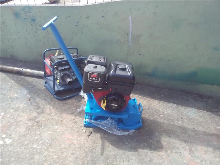 Compactadores Manuales Hyundai Plancha (Quito)