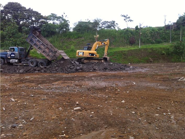 Excavadoras Caterpillar 320 DL (Santo Domingo)