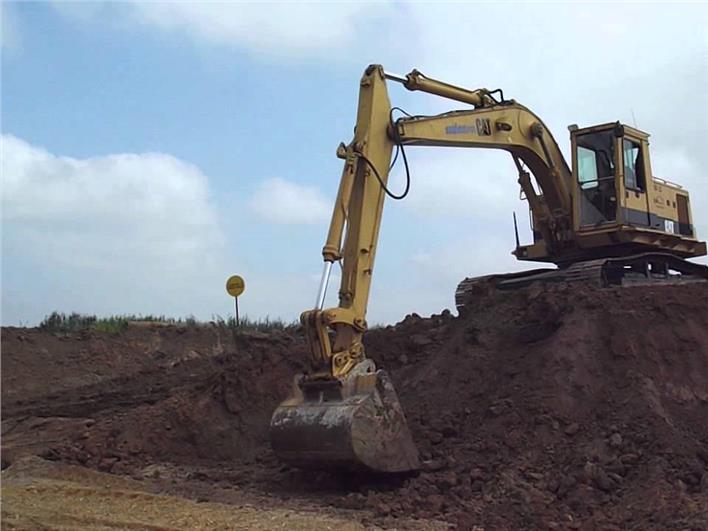 Excavadoras Caterpillar 225DLC (Quito)
