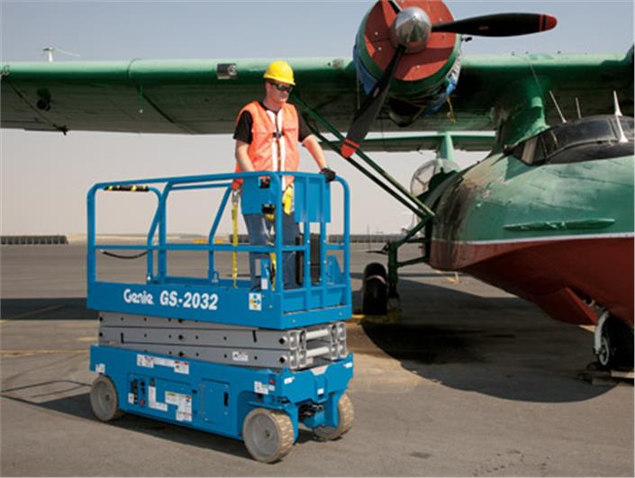 Elevadores personales Genie GS 2032 (Guayaquil)