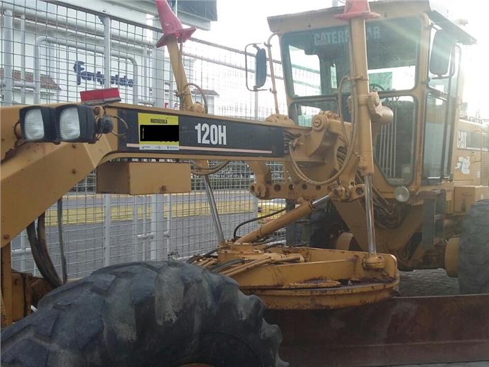 Motoniveladoras Caterpillar 120H (Quito)