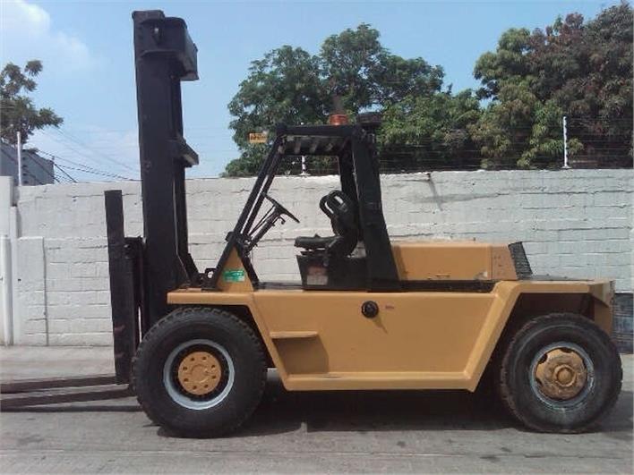 Montacargas Caterpillar V220B 10 TON (Guayaquil)