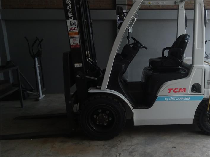 Montacargas TCM FHG30D-S1 (Manta)