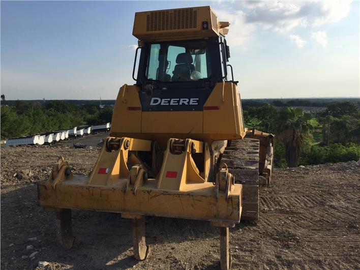 Tractores de Oruga John Deere 750J (Quito)