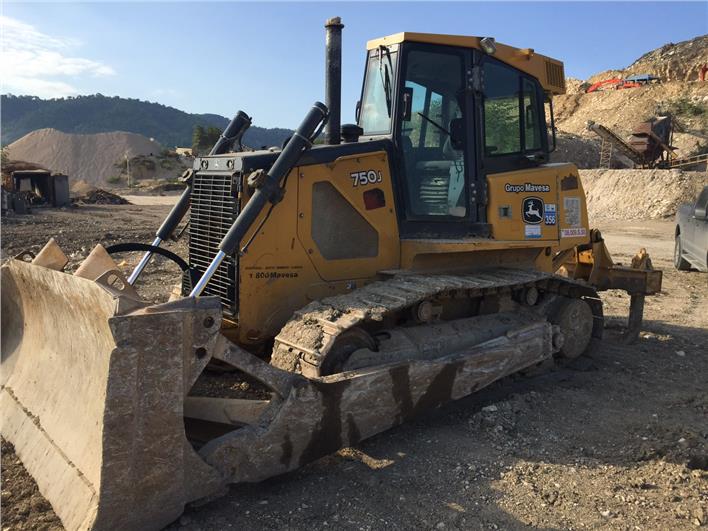 Tractores de Oruga John Deere 750J (Quito)