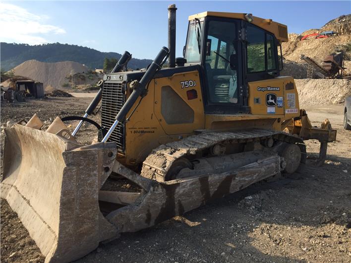 Tractores de Oruga John Deere 750J (Quito)