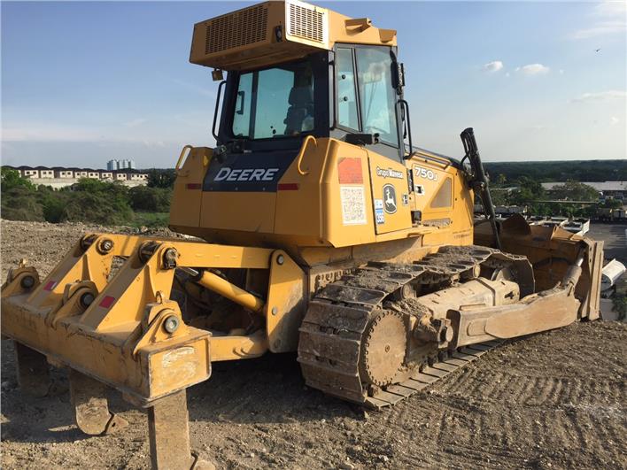 Tractores de Oruga John Deere 750J (Quito)