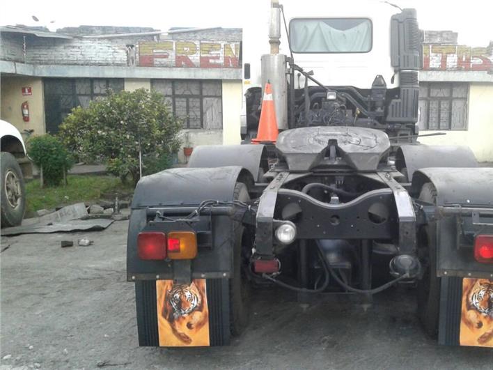 Remolques cama baja Hino SS 700 (Quito)