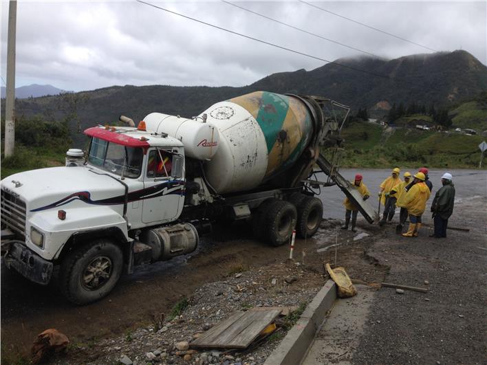 Mixers Mack 8 m3 (Cuenca)