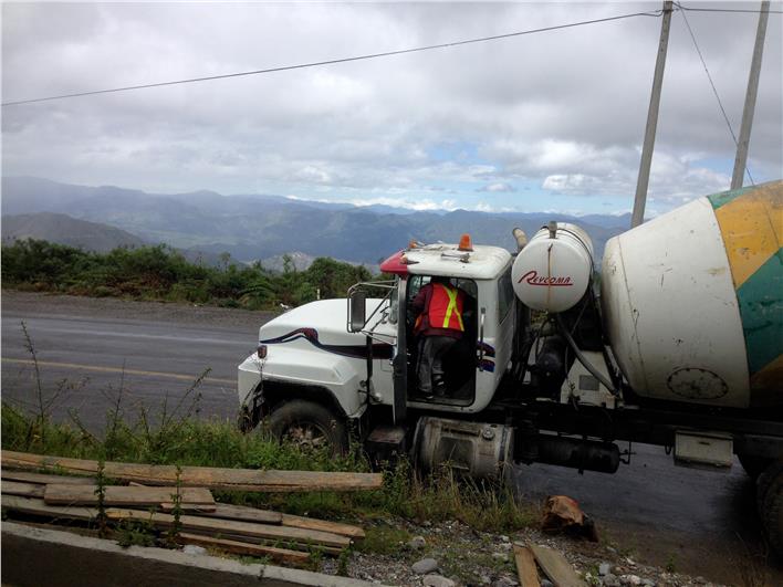 Mixers Mack 8 m3 (Cuenca)
