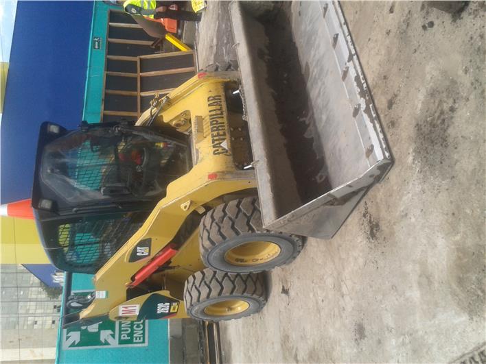 Minicargadores Caterpillar 262C (Quito)