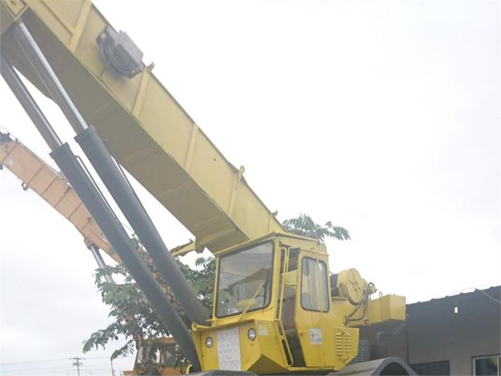 Grúas Móviles Grove MANTA (Manta)