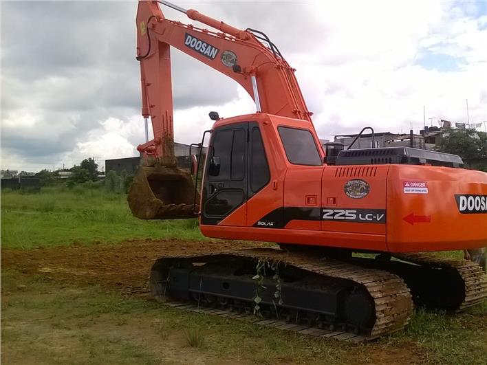 Excavadoras Doosan SOLAR 225CL (Santo Domingo)