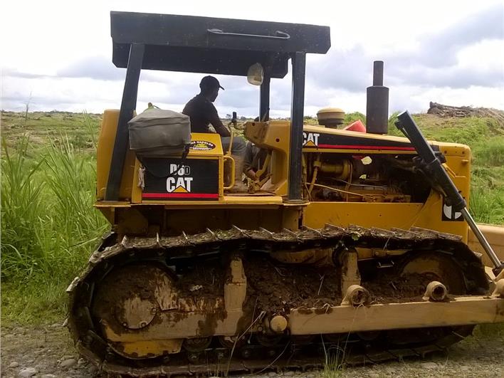Tractores de Oruga Caterpillar D6D (Santo Domingo)