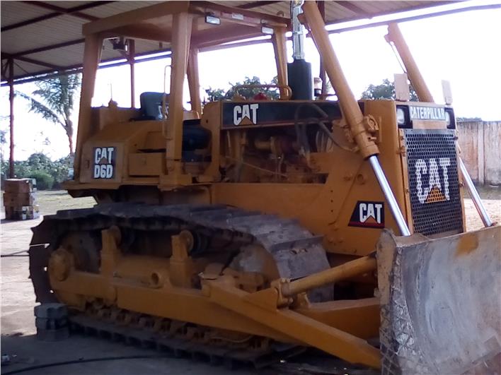 Tractores de Oruga Caterpillar D6D (Santo Domingo)