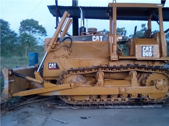 Tractores de Oruga Caterpillar D6D (Santo Domingo)