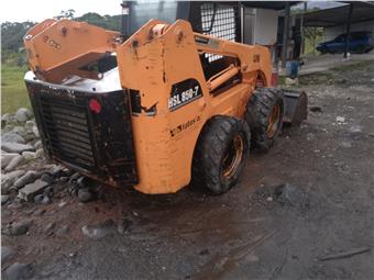 Minicargadores Hyundai HSL 850-7 (Puyo)