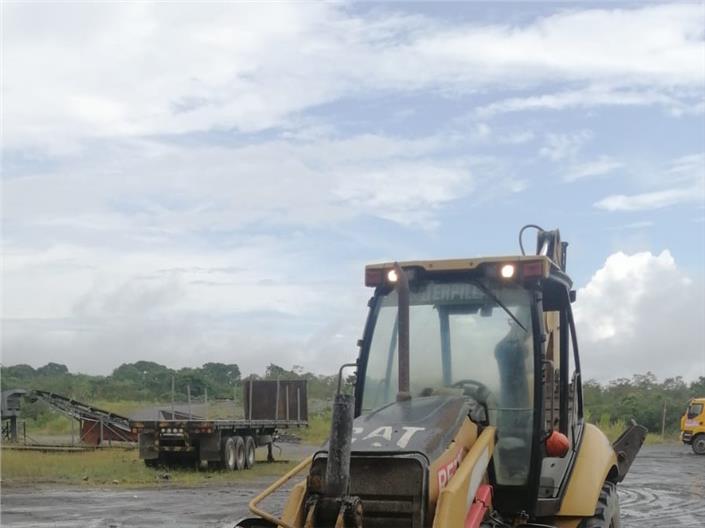Retroexcavadoras Caterpillar 420E (Puyo)