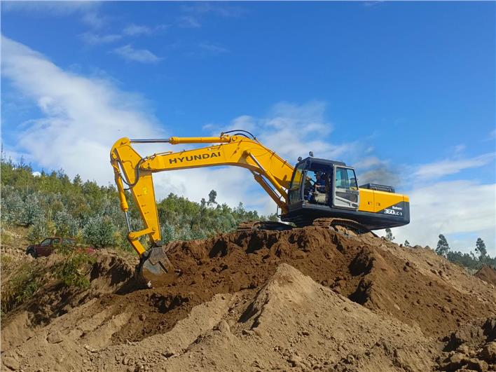 Excavadoras Hyundai DE 36 TONELADAS R360LC7-A (Quito)