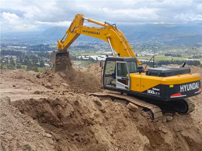 Excavadoras Hyundai DE 36 TONELADAS R360LC7-A (Quito)