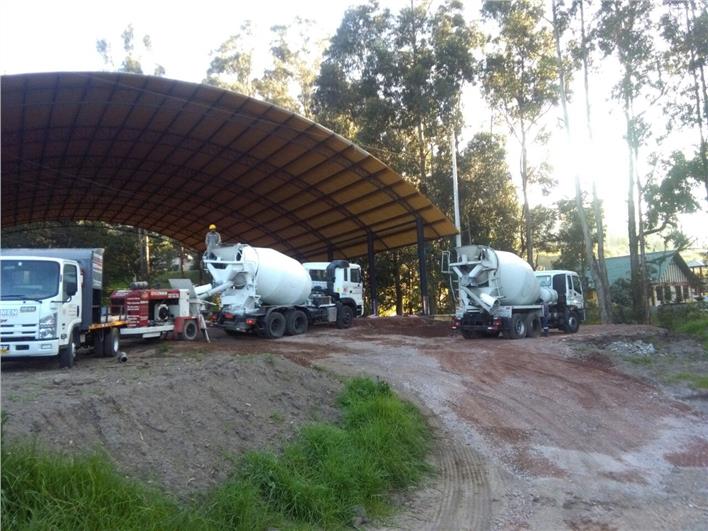 Mixers Hyundai HD270 (Quito)