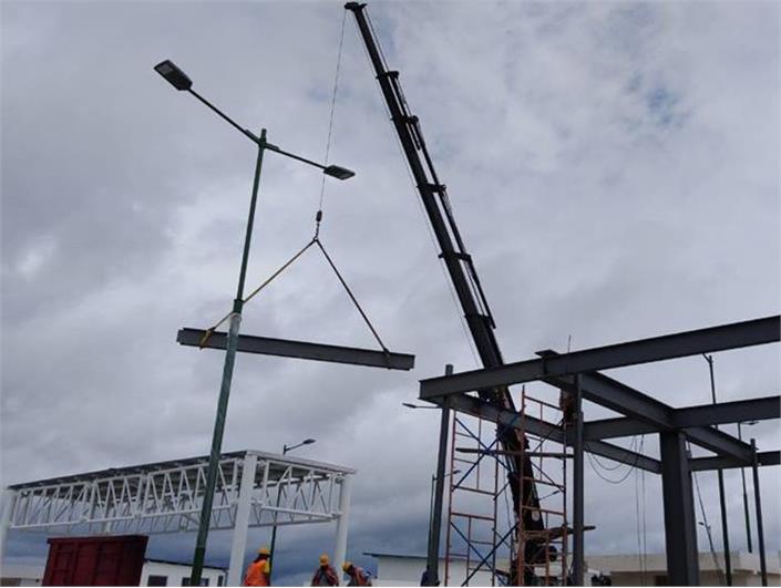 Grúas Móviles Hino 2012 (Latacunga)