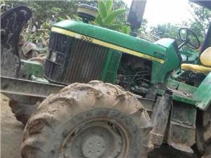 Tractores Agrícolas John Deere 6403 (Ambato)