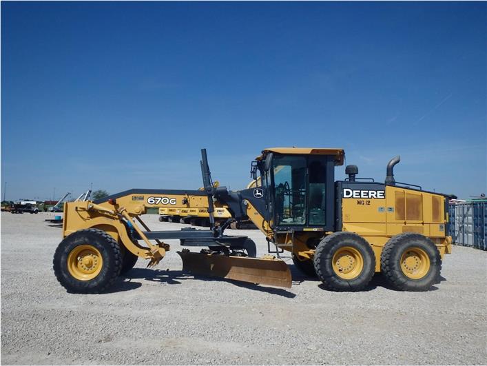 Motoniveladoras John Deere 670G (Quito)