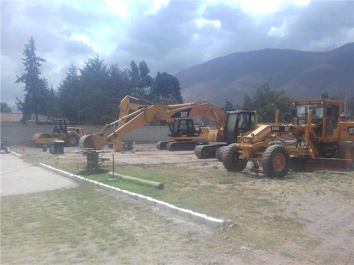 Excavadoras Caterpillar 320CLU (Quito)