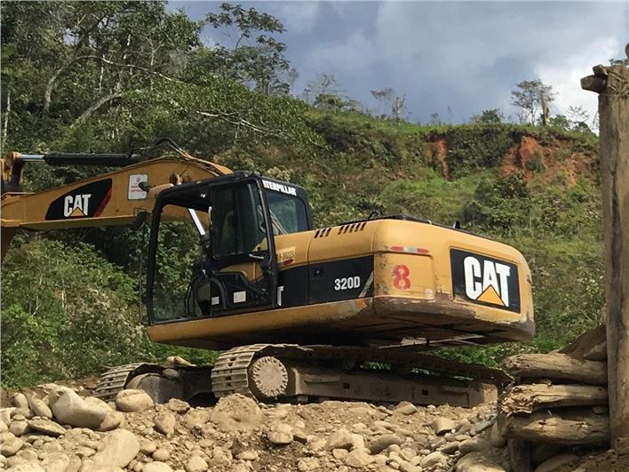 Excavadoras Caterpillar 320D (Loja)