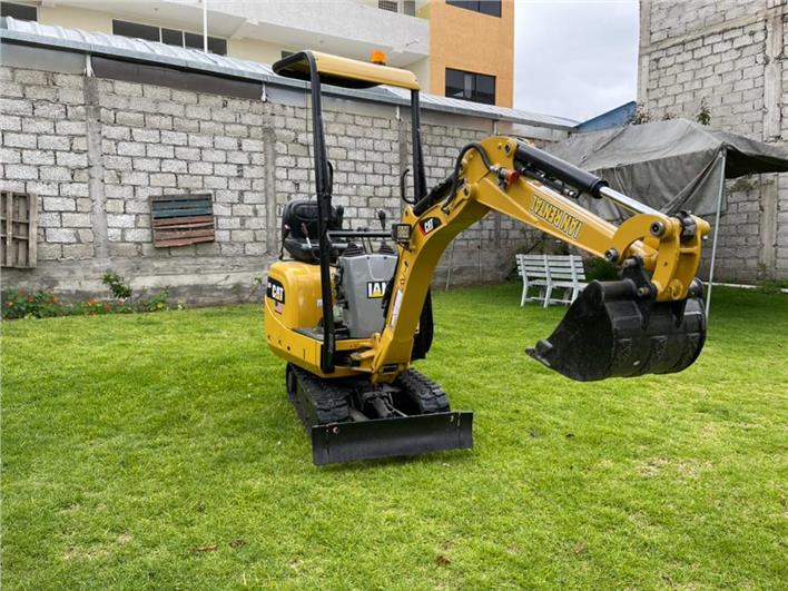 Miniexcavadoras Caterpillar 300.9D (Ambato)