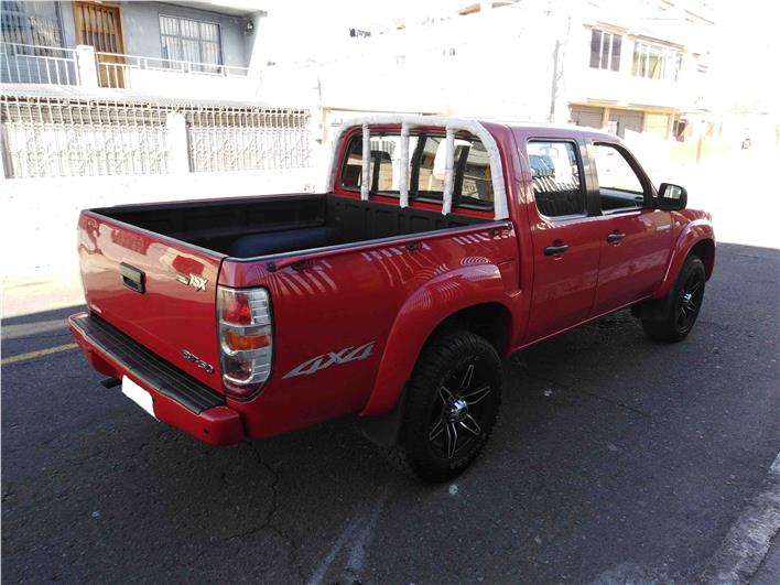 Camionetas 4x4 Mazda BT-50 CD STD DIESEL (Ambato)