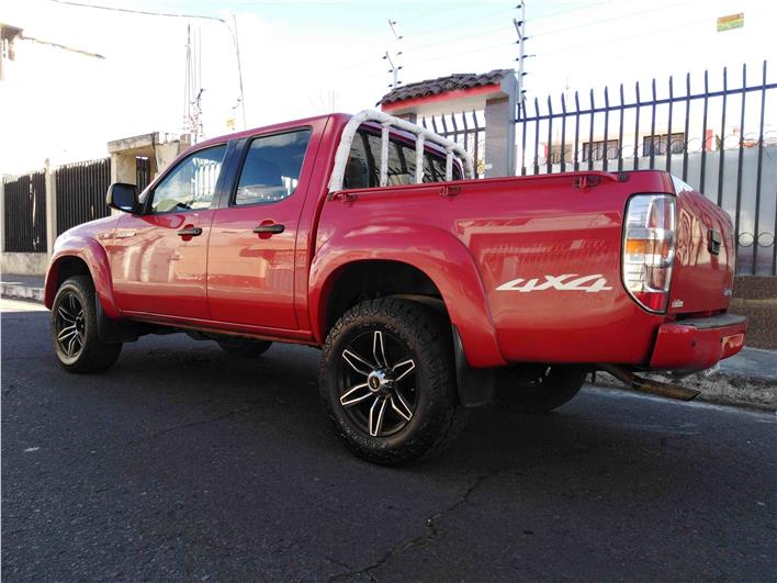 Camionetas 4x4 Mazda BT-50 CD STD DIESEL (Ambato)