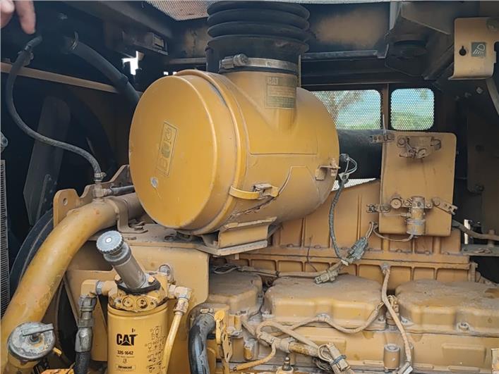 Tractores de Oruga Caterpillar D7R2 (Portoviejo)